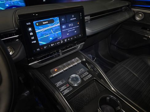 New 2024 Lincoln Nautilus Reserve w/ Equipment Group 203A image 26