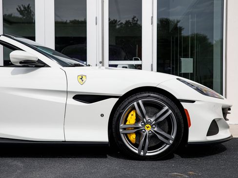 Used 2023 Ferrari Portofino M RWD image 20