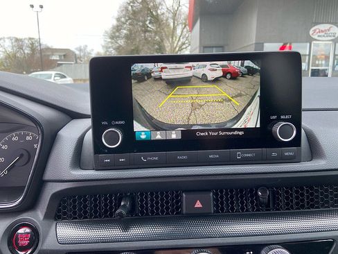 Used 2025 Honda CR-V LX image 17