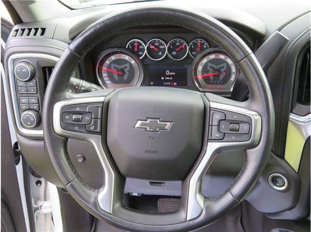 Used 2021 Chevrolet Silverado 1500 RST w/ Convenience Package II AWD/4WD image 12