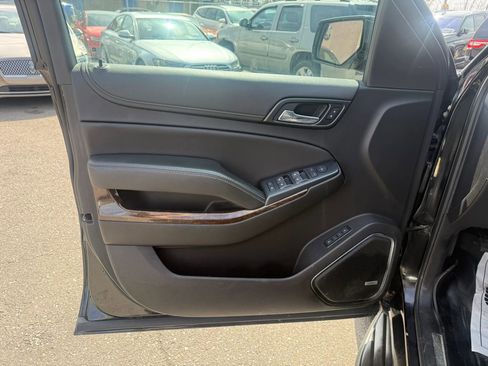 Used 2018 Chevrolet Tahoe LT image 18