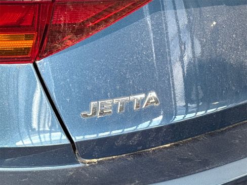 Used 2019 Volkswagen Jetta S w/ Driver Assistance Package image 8