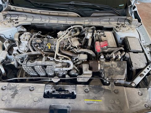 Used 2024 Nissan Altima 2.5 SR w/ SR Premium Package image 30