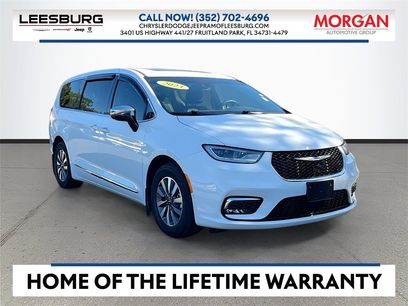 Certified 2023 Chrysler Pacifica Limited