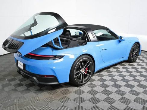 Certified 2025 Porsche 911 Targa 4 GTS AWD/4WD image 31