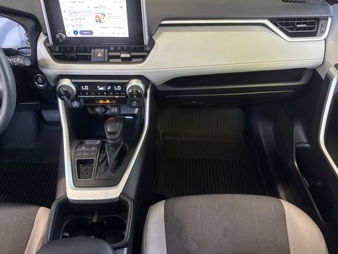 Used 2025 Toyota RAV4 XLE w/ Convenience Package FWD image 30