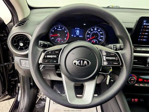 Used 2019 Kia Forte LXS FWD image 31