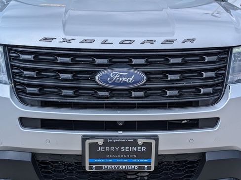 Used 2016 Ford Explorer Sport w/ Equipment Group 401A AWD/4WD image 9