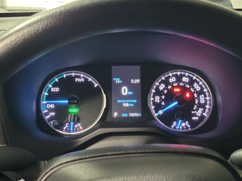 Used 2022 Toyota RAV4 LE AWD/4WD image 26