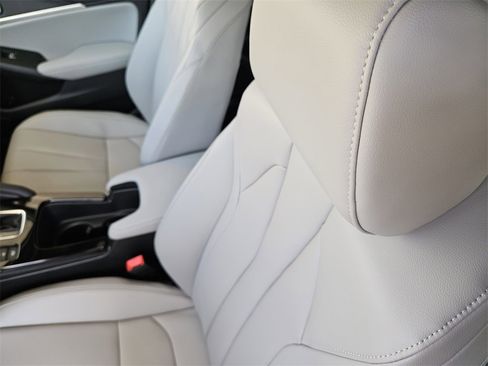 New 2025 Acura Integra image 15