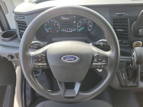 Used 2025 Ford Transit 250 Low Roof w/ Exterior Upgrade Package RWD image 15