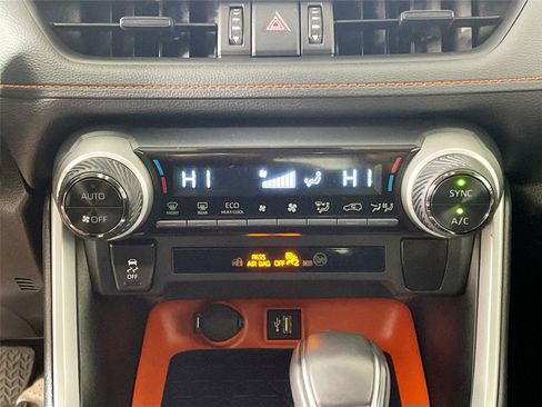 Used 2024 Toyota RAV4 Adventure image 16