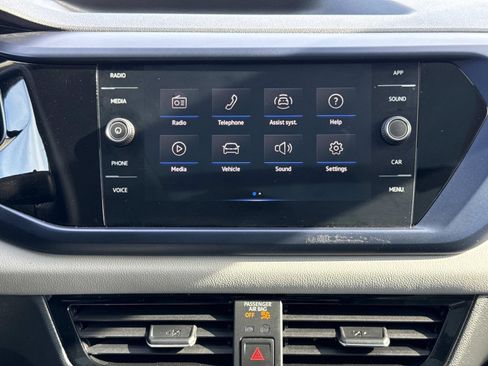 Used 2022 Volkswagen Taos SE image 10