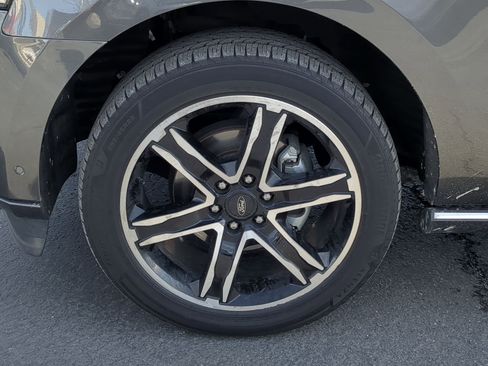 Used 2021 Ford Expedition Limited image 13