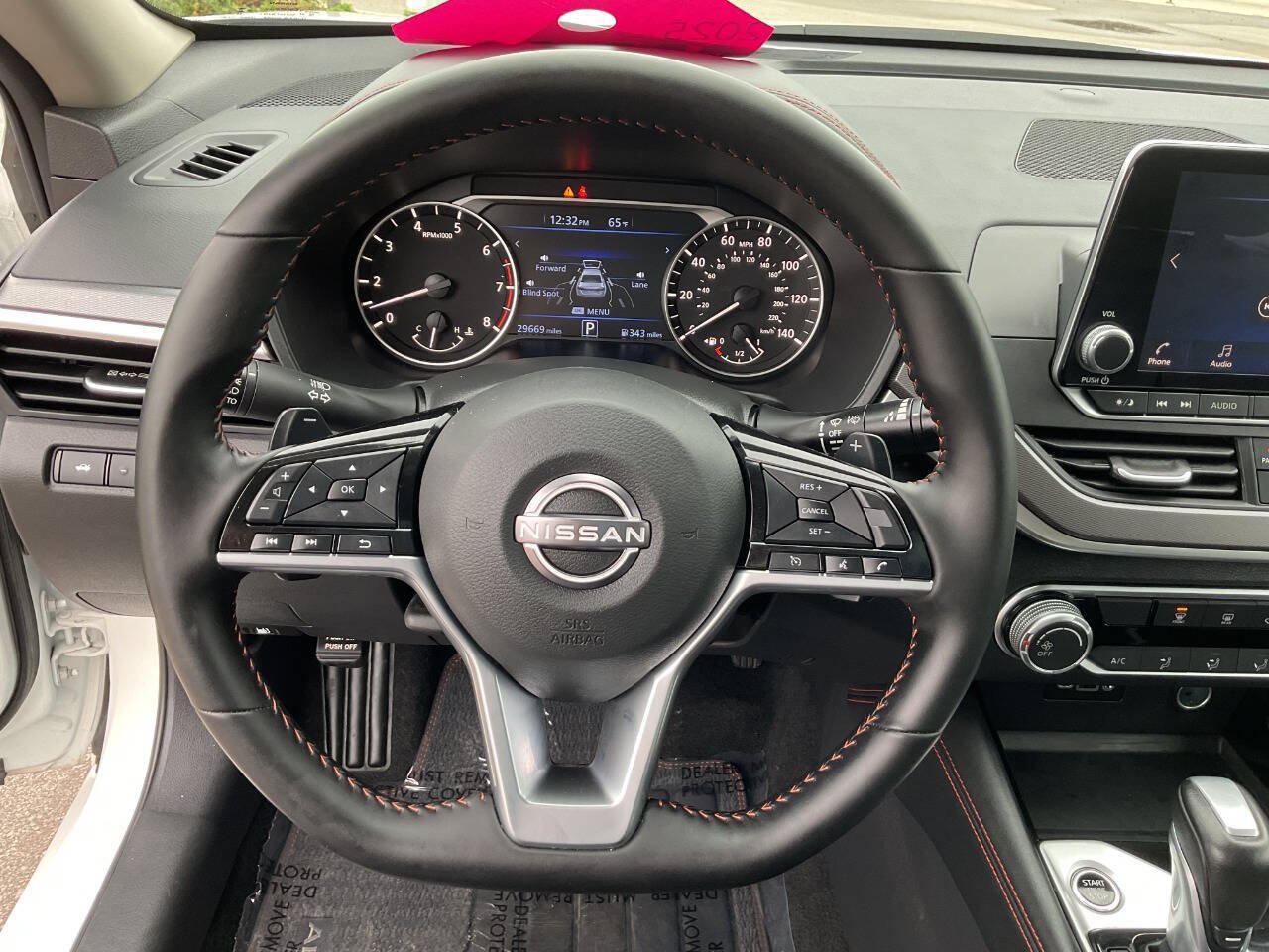 Used 2025 Nissan Altima 2.5 SR FWD image 18
