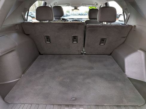 Used 2022 Chevrolet Equinox LS image 31