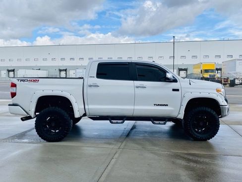 Used 2017 Toyota Tundra Limited w/ Limited Premium Package image 4