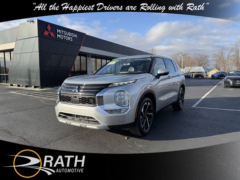 Used 2024 Mitsubishi Outlander SE image 5