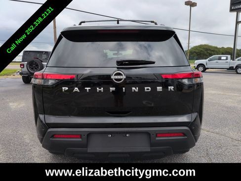 Used 2025 Nissan Pathfinder SV FWD image 5