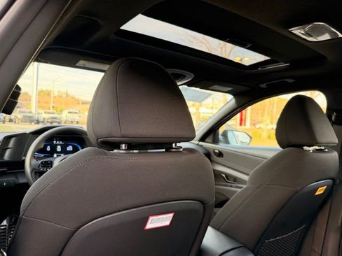 New 2026 Hyundai Elantra SEL Sport image 30