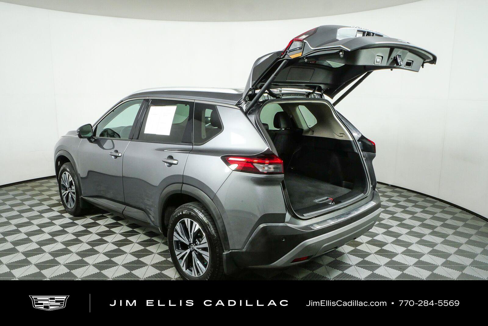 Used 2021 Nissan Rogue SV w/ Premium Package FWD image 33