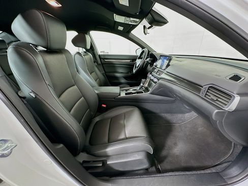 Used 2022 Honda Accord Sport image 28