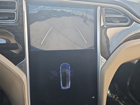 Used 2016 Tesla Model X 90D image 14