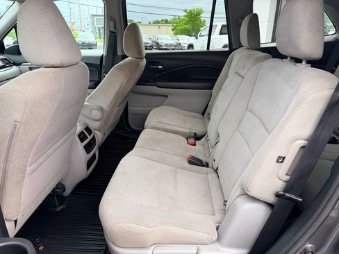 Used 2016 Honda Pilot EX image 13