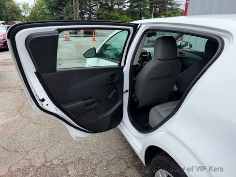 Used 2020 Chevrolet Sonic LT FWD image 10