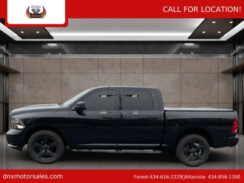 Used 2017 RAM 1500 Express w/ Black Ram 1500 Express Group image 2