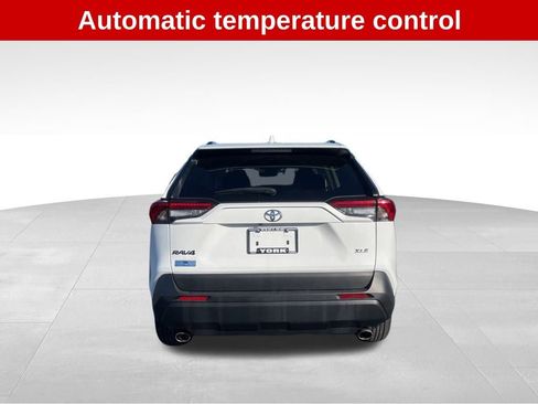 Used 2023 Toyota RAV4 XLE image 4