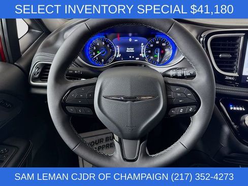 New 2026 Chrysler Pacifica Select w/ S Appearance Package image 11