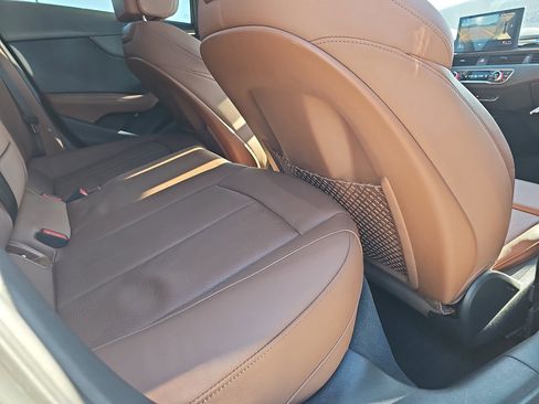 Used 2022 Audi A4 2.0T Premium Plus w/ Premium Plus Package image 11