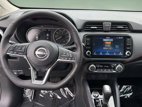 Used 2025 Nissan Versa SR w/ Trunk Package FWD image 10