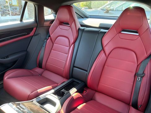 Used 2026 Porsche Panamera RWD image 16