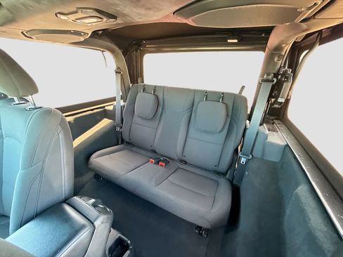 Used 2022 Jeep Wrangler Sport S AWD/4WD image 26