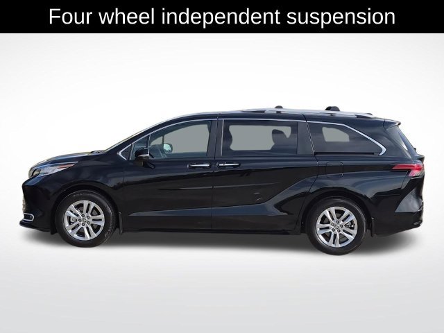 Used 2026 Toyota Sienna Limited AWD/4WD image 9