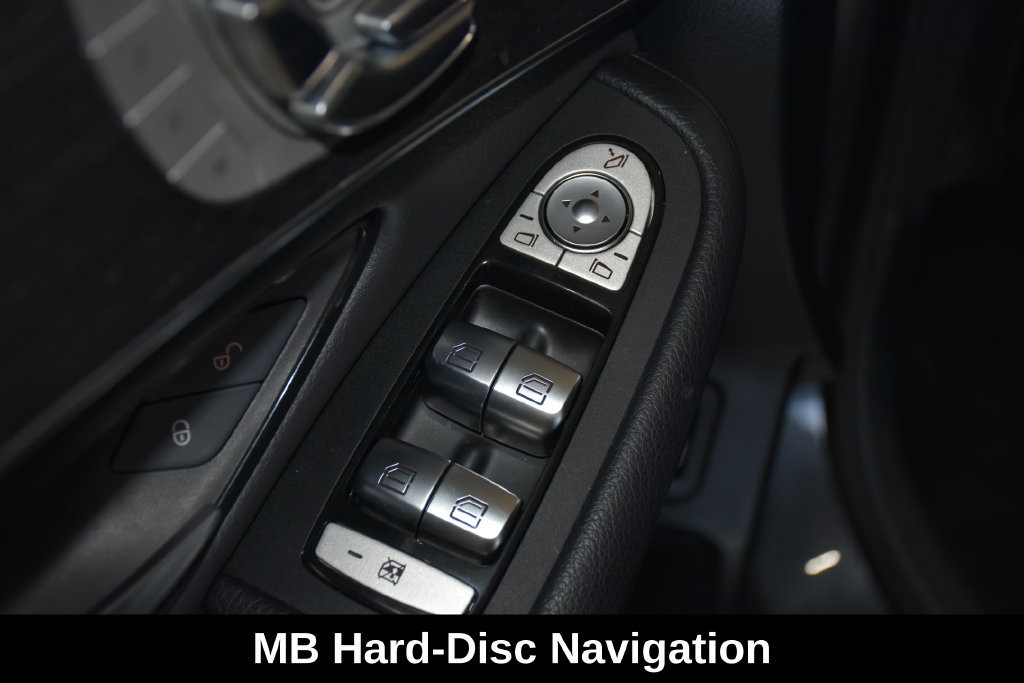 Used 2020 Mercedes-Benz GLC 300 4MATIC image 29