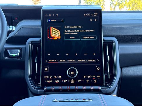 New 2025 GMC Yukon AT4 Ultimate image 8