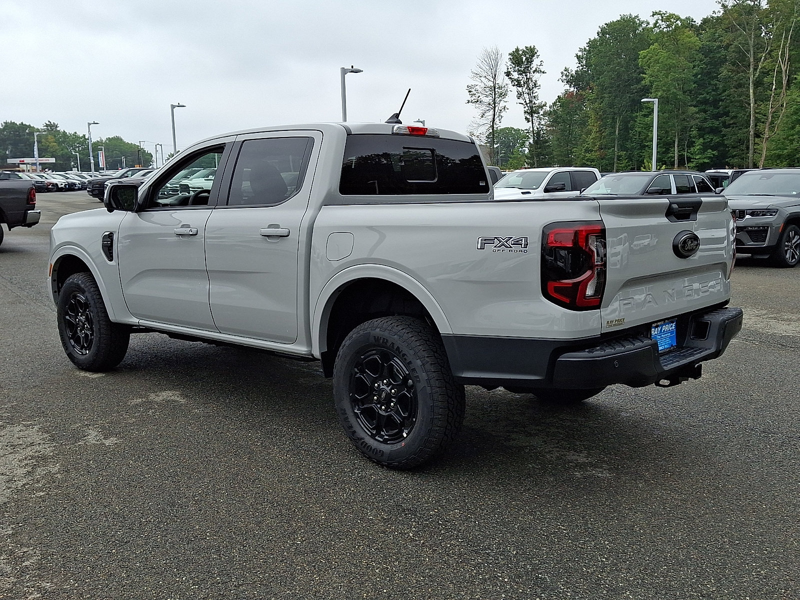 New 2026 Ford Ranger Lariat w/ FX4 Off-Road Package AWD/4WD image 3