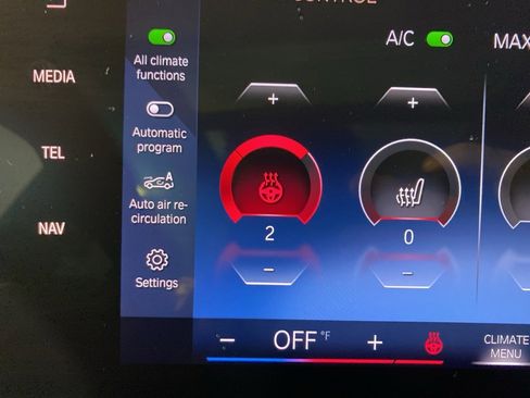 Certified 2023 BMW X1 xDrive28i w/ Convenience Package image 15