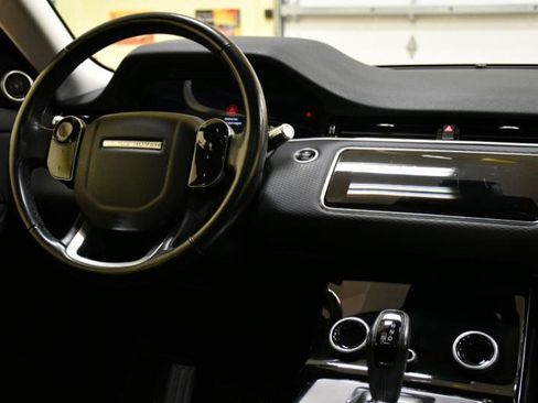 Used 2020 Land Rover Range Rover Evoque S image 47