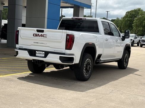 New 2026 GMC Sierra 2500 Denali w/ Denali Reserve Package AWD/4WD image 3