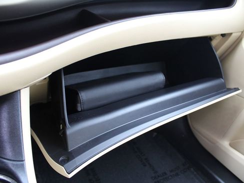 Used 2015 Toyota Highlander XLE image 35