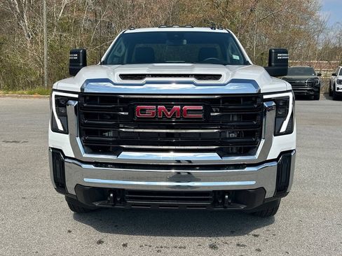 New 2026 GMC Sierra 3500 Pro image 3