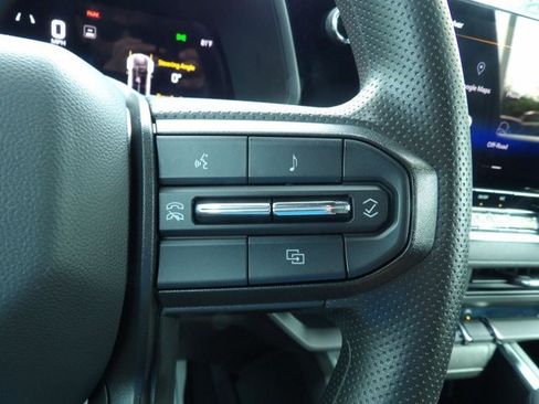 Used 2024 Chevrolet Colorado Trail Boss w/ Advanced Trailering Package AWD/4WD image 19