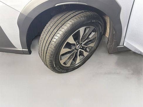 Used 2023 Subaru Outback Limited AWD/4WD image 37