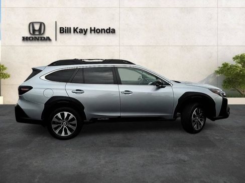 Used 2024 Subaru Outback Limited AWD/4WD image 2