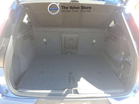 Used 2020 Volvo XC40 T5 R-Design AWD/4WD image 8