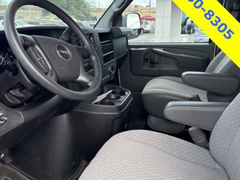 Used 2014 GMC Savana 3500 LT w/ LT Preferred Equipment Group image 2